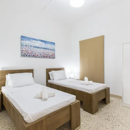 Bright And Cozy Two-bedroom Near Promenade סליאמה