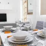 아파트 Bright And Cozy Two-bedroom Near Promenade *